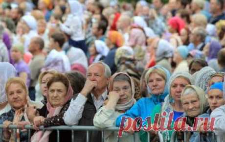 Установлен прожиточный минимум для пенионеров на 2019 год Сколько составит прожиточный минимум в рублях и как отразиться принятие законопроекта на социальных надбавках к пенсионным выплатам.