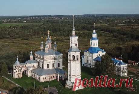 Ансамбль Воскресенского собора поселка Лальск Кировской области.