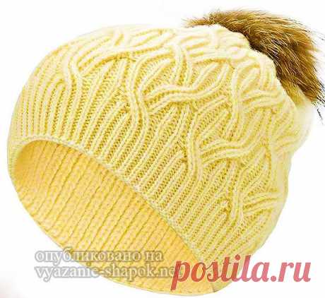 Стильная шапочка с узором косы резинкой | Вязание Шапок Спицами и Крючком