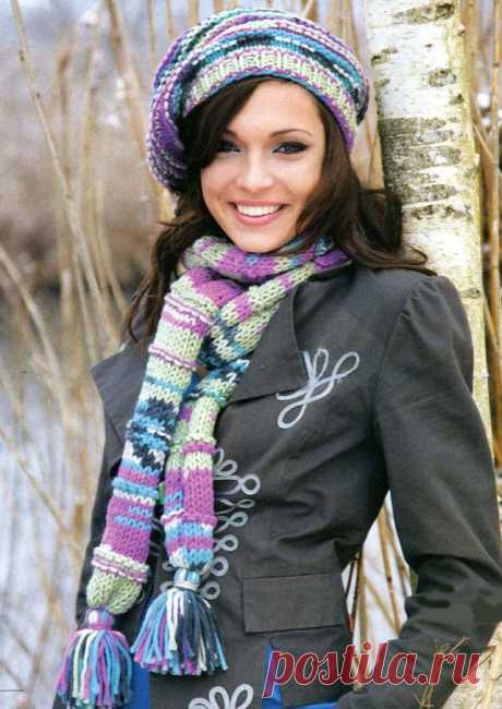 Яркая женская шапка-берет и шарф из меланжевой пряжи спицами | Вязание Шапок - Модные и Новые Модели