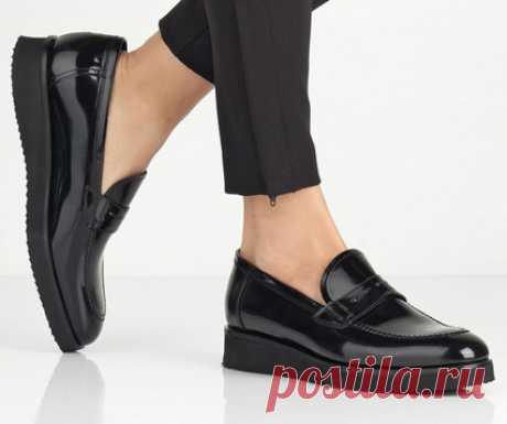 Модная обувь без каблука: гид по фасонам