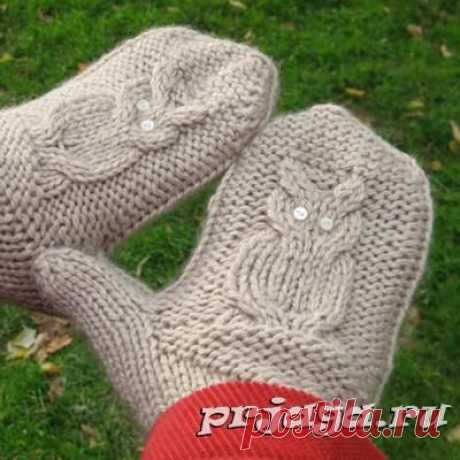 Женские рукавицы спицами «Совы»