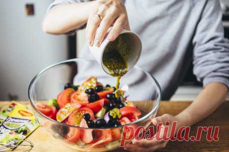 Греческий салат с жареным адыгейским сыром - пошаговый рецепт с фото - как приготовить, ингредиенты, состав, время приготовления - Леди Mail.Ru
