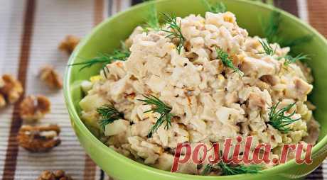 Советский салат с курицей и грецкими орехами, пошаговый рецепт с фото