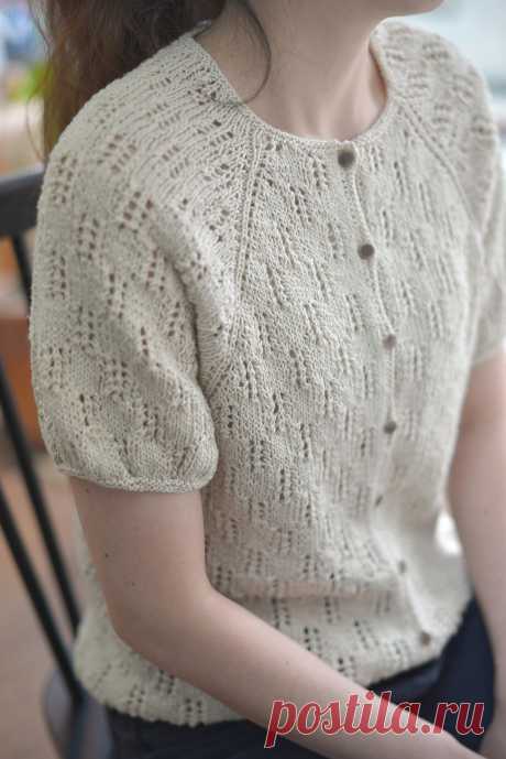 Ravelry: wafers cardigan by Hanna Youn