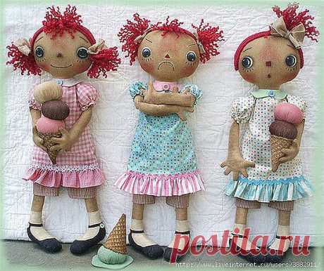 Три примитивные куколки с разным настроением. Выкройка.