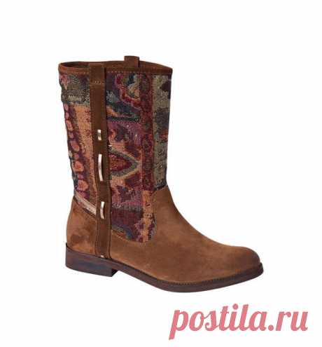 Jacquard and leather boots  £ 25.00