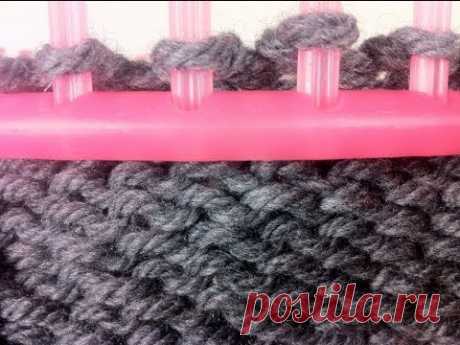 Circular Loom Knitting: How to Purl (DIY Tutorial)