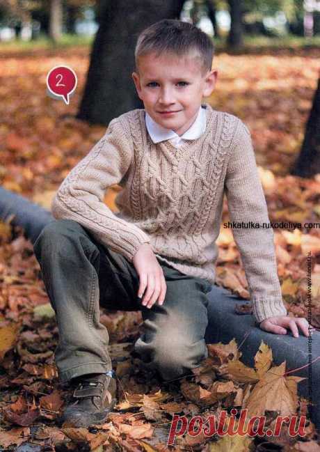 У гардеробі хлопчика пуловер вкрай затребуваний: у ньому можна ходити до школи та гуртки, грати у дворі