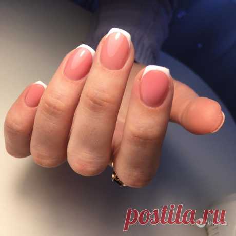Жемчужный маникюр френч на короткие ногти - фото работы мастера Юлия