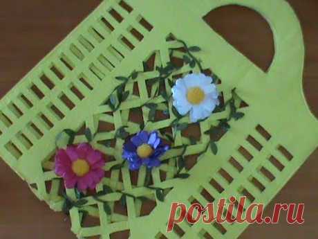 DIY/Как сделать ажурную сумочку с цветами канзаши для маленьких принцесс