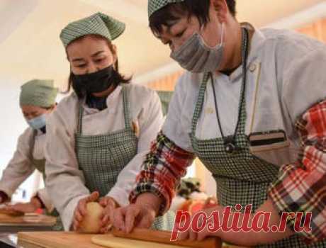 В Синцзяне трудоустроят почти три миллиона жителей села