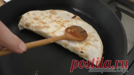 Лаваш, яйцо и жареный лук! Вьетнамская пицца на армянском лаваше за 5 минут