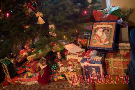 Куда спрятать новогодние подарки от детей | календарь уютного дома | Яндекс Дзен