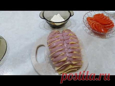 Запеченная куриная грудка  с сыром и помидорами в духовке. - YouTube