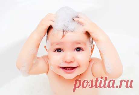 Купание ребенка должно быть приятным и безопасным, но каждое ли детское мыло и шампунь можно использовать для купания, не несут ли они вред для детской кожи