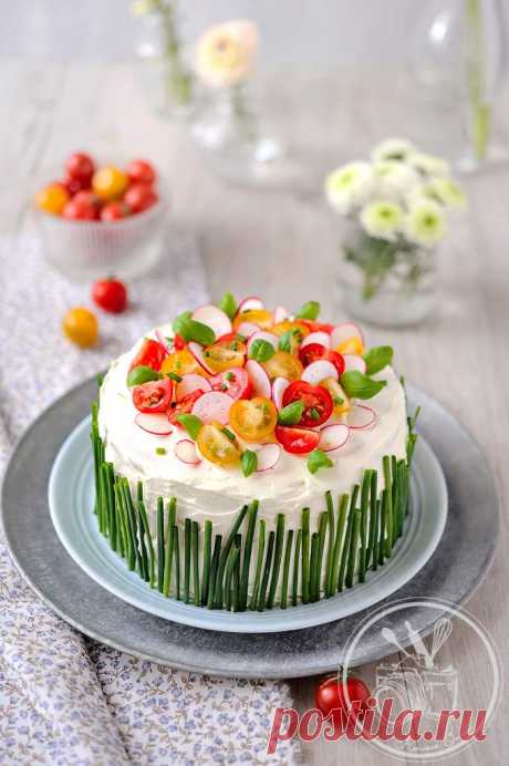 Sandwich Cake - Amuses bouche Aujourd'hui je vous propose une recette de gâteau, oui mais un gâteau salé, un gâteau de sandwich. Vous connaissez les pains surprises et bien c'est presque la même chose sauf que le pain n'est pas coupé en petits sandwich et qu'on le décore comme un...