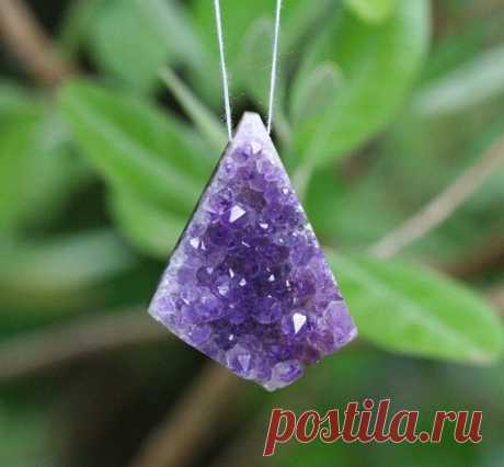 Druzy Bead Rose Amethyst Pendant Gemstone, Freeform with Polished Edges, Brazil…