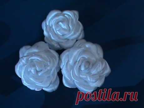 Белые розы канзаши для свадебного букета