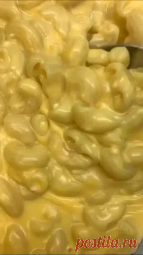 Dies enthält ein Bild von: MAC & CHEESE 🧀 🧀