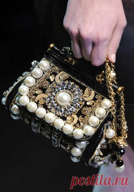 Glamorous Chic Life | Bags &amp; beads