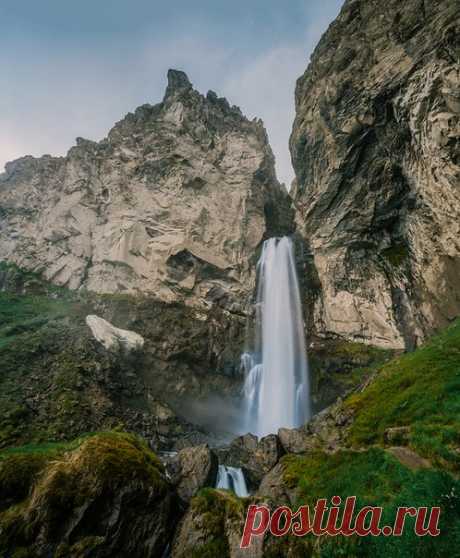 Водопад Султан, урочище Джилы-Су. Автор фото: Ольга Брага.