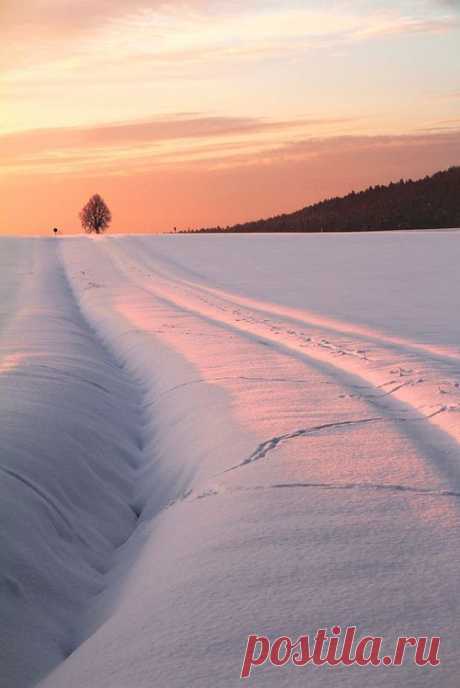 Follow Your Path| Winter Snow Sun | snow &quot;is so pretty&quot;