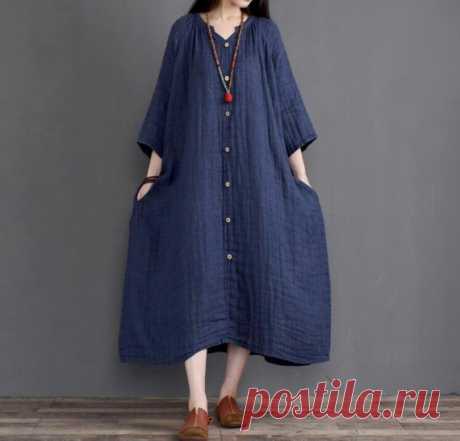Maxi dress In Dark blue, linen robe, Long linen dress, Loose Fitting Women dress Linen fabric, texture wrinkle Suitable for autumn Small V-neck design, front single-row button decoration Large style, seven-quarter sleeve design.  【Fabric】 linen 【Color】 Dark blue, green 【Size】 Shoulder width is not limited Shoulder + Sleeve Length 49cm / 19 Bust 148cm / 58 Cuff