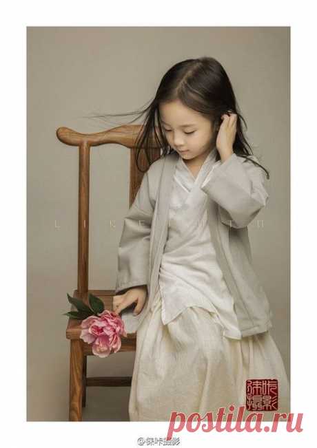 Cute Chinese Baby, Chinese Element, Asian Babies, Chinese Clothing, Chinese Dresses, Hot Teens, Hanfu, Chinese Style, Beautiful Children - Favland.org