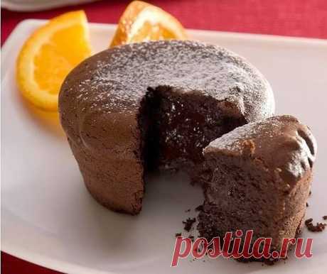 Десерт на миллион: Шоколадный кекс по-французски с жидкой начинкой