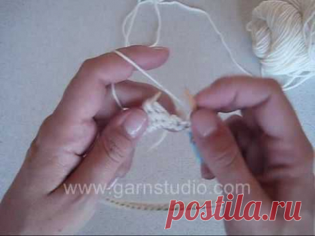 DROPS Knitting Tutorial: How to knit a moebius aka möbius - YouTube