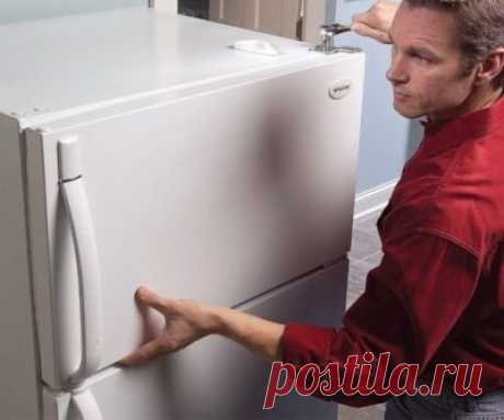 Как перевесить дверь холодильника на другую сторону? Инструкция