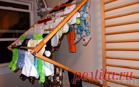 DIY Wall-Mounted Clothes Drying Rack | Hometalk