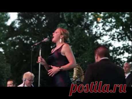 Pink Martini (with singer Storm Large) - Amado Mio