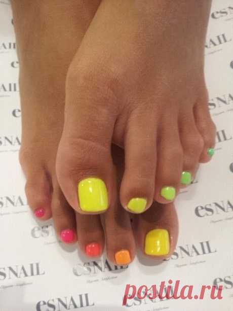 Ombre Toenails :) | Nails