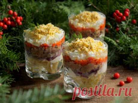 Салат «Нежность» с печенью трески — рецепт с фото пошагово