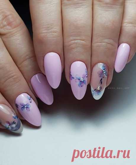 Милый розовый дизайн ногтей