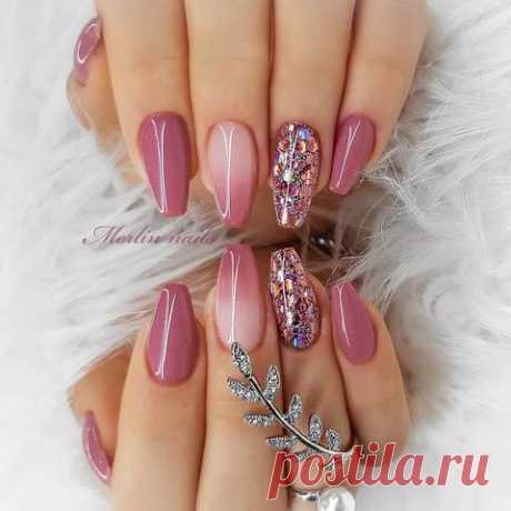 30 SEXY NAIL ART DESIGN 2019 Double Tap If You Like This New Design! . Pretty Natural Nails White Nails Design Sparkly Pink Nails Light Pink Glitter Nails Maroon Gold Nails Pink Nails With Glitters Glitter White Nails Pink And White Nails Barbie Pink Nails Black And White Nails Grey Nails Design Classic Red Nails Red Sparkly Nails Nail Flower Desi