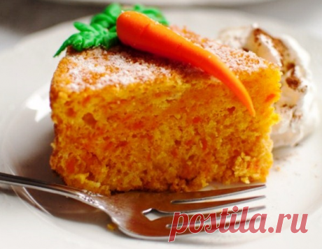 Морковный пирог
Этот пирог получается необычайно влажным и благодаря моркови, финикам и специям имеет очень насыщенный вкус.