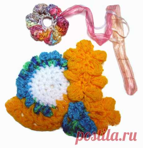 50 years of flower power - a freeform crochet and knit artwork: February 2015