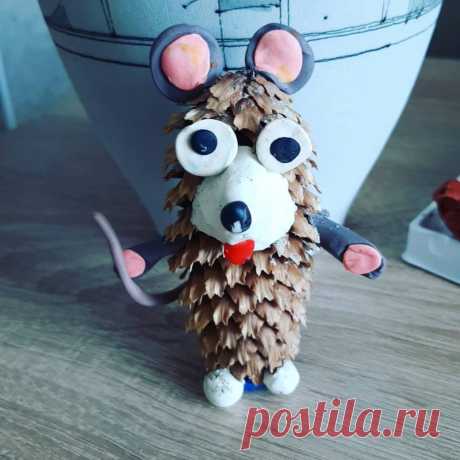 Детское творчество в Instagram: «Смешная мышка 🐀🐀🐀🐭🐭🐭🐀🐀🐀 из шишки и пластилина…» 15 отметок «Нравится», 2 комментариев — Детское творчество (@_sdelaisam_126) в Instagram: «Смешная мышка 🐀🐀🐀🐭🐭🐭🐀🐀🐀 из шишки и пластилина…»