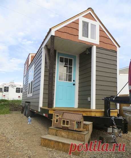 Robins Nest Tiny House: Full Tour &amp; Photos