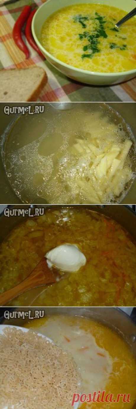 Сырный суп с вермишелью.