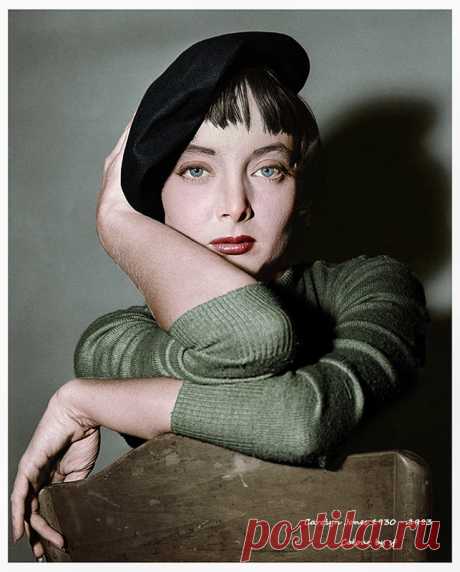 Carolyn Jones 1930 - 1983 | oneredsf1 | Flickr