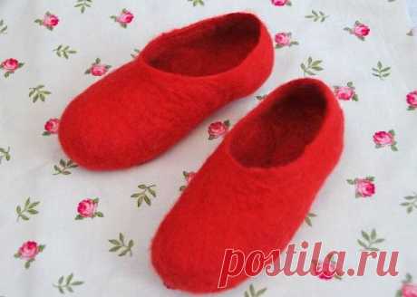 How to make Easy Wet Felted Slippers /A Free Tutorial