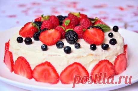 Блинный торт с творожным кремом и ягодами на сковороде рецепт с фото пошагово - 1000.menu
