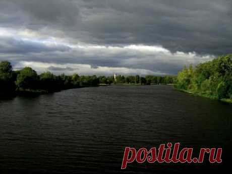 Река ЦНА,Вышний Волочёк,Тверская область.