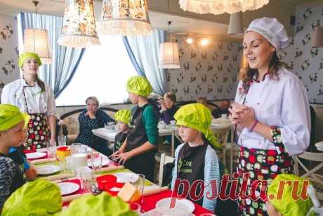 Чем занять ребенка на кухне — советы на Яндекс.Маркете