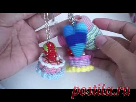 Crochet mini cake 🍰 keychain / suwannascraftsro🧶m