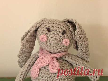 VERY EASY crochet bunny tutorial - amigurumi rabbit for beginners